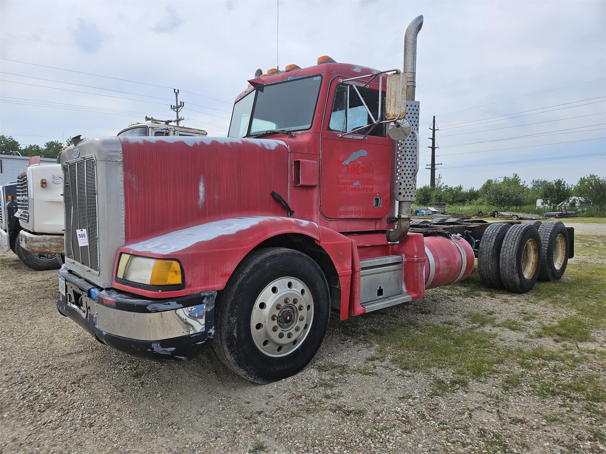 Main image Peterbilt 377