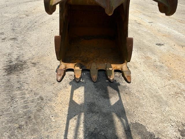 Thumbnail image Caterpillar 320L 12