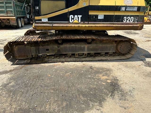 Thumbnail image Caterpillar 320L 32
