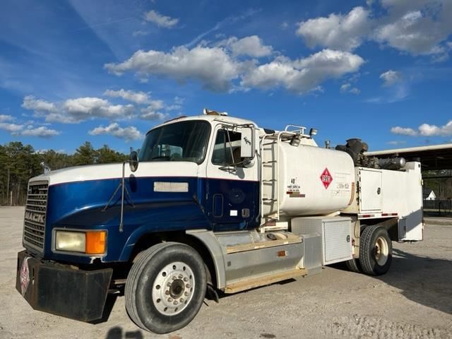 Main image Mack CH600