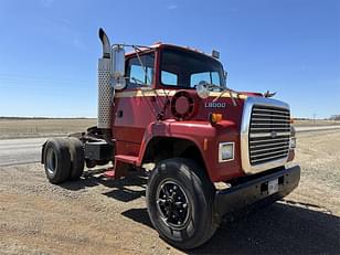 Main image Ford L8000 3