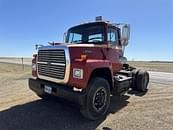 Thumbnail image Ford L8000 39