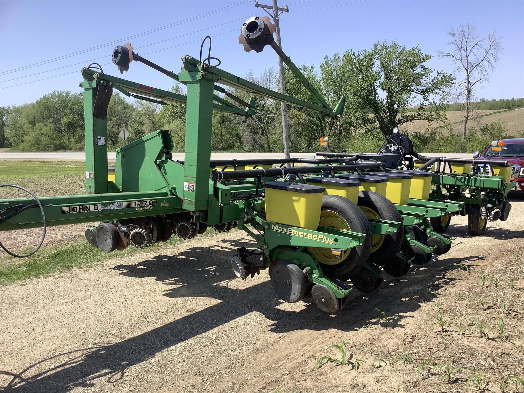 Main image John Deere 1770