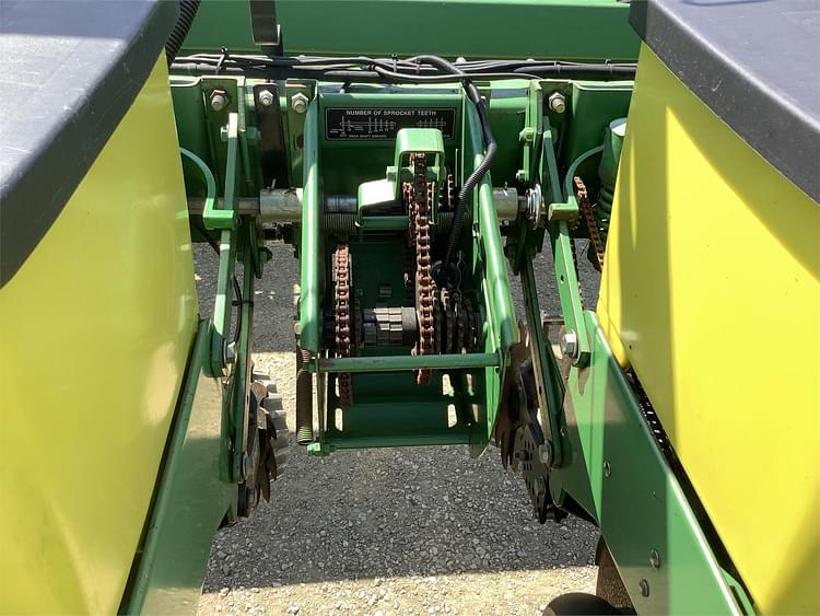 Main image John Deere 1770 12