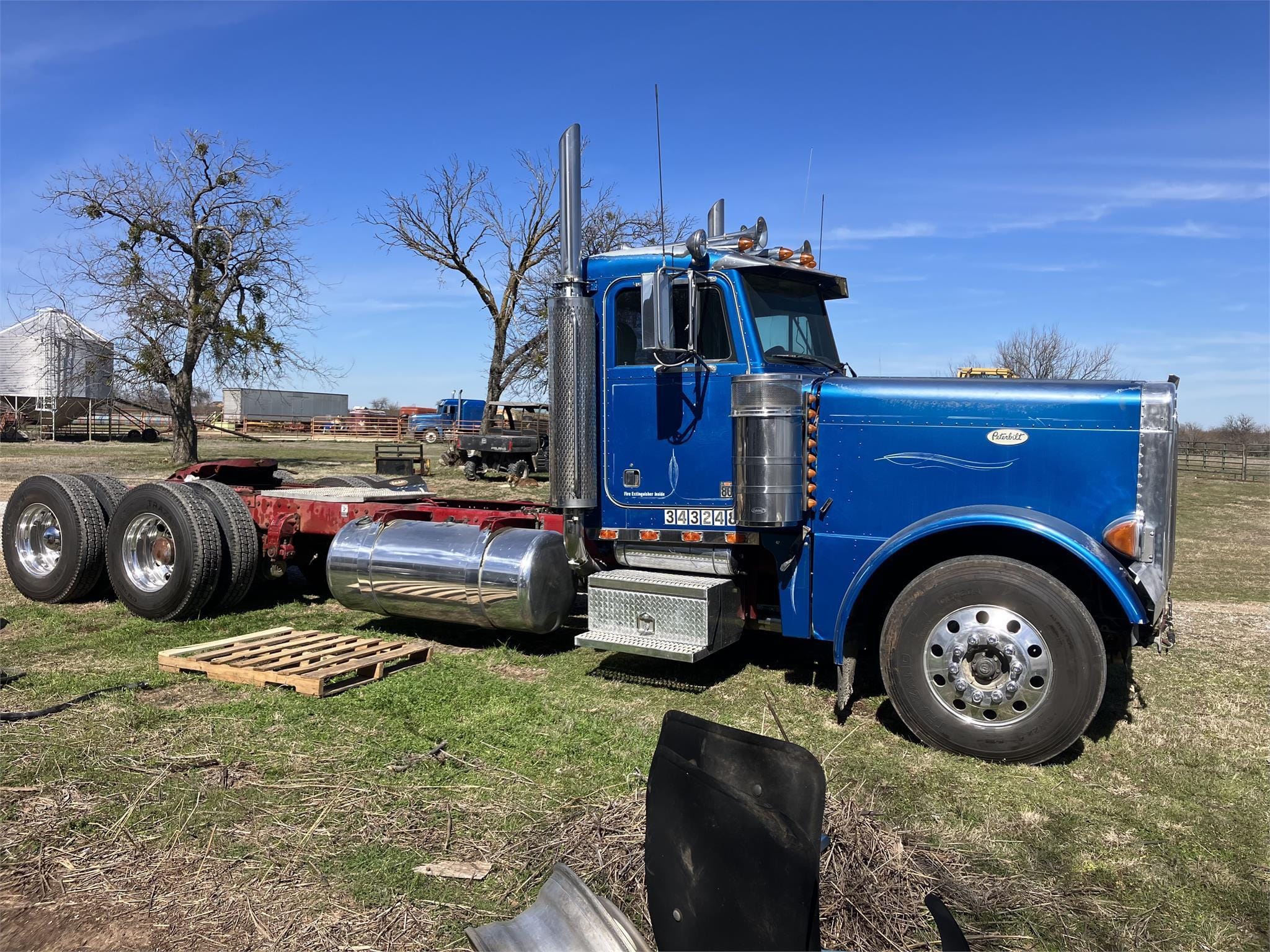 Main image Peterbilt 379EXHD