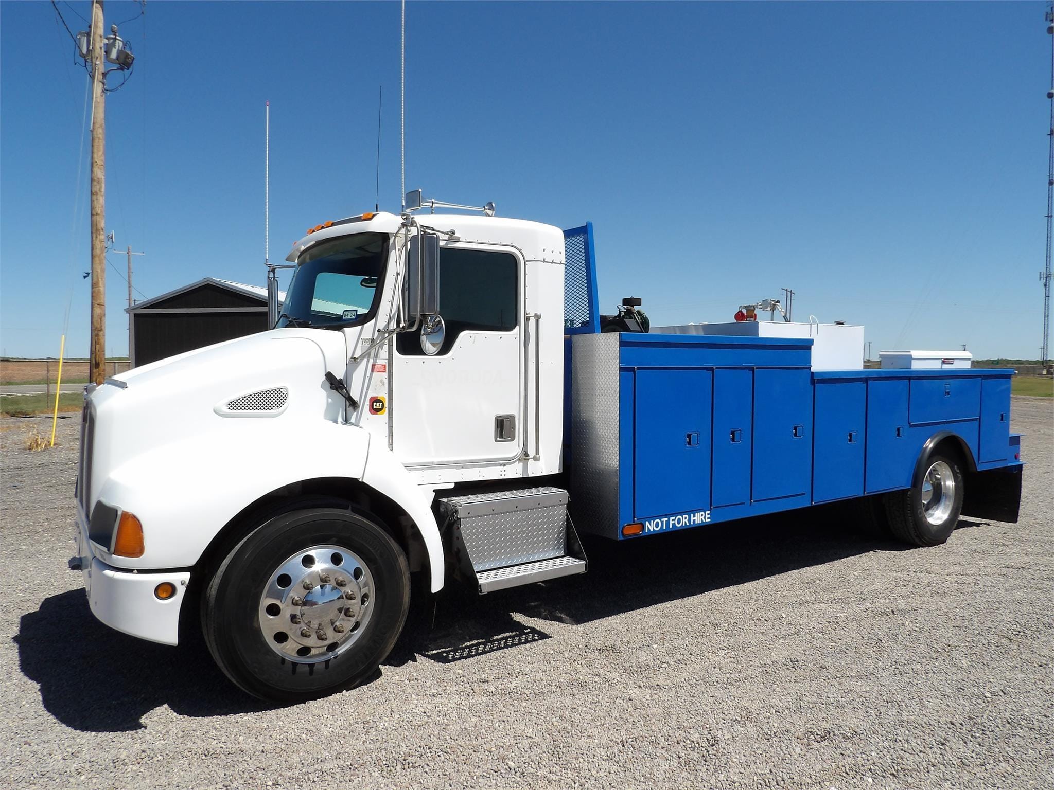 Main image Kenworth T300