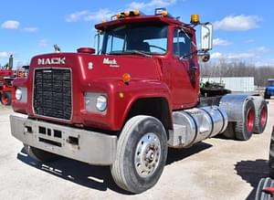 SOLD - 1988 Mack R600 Lot No. 232734645 Other Equipment with 795,603 mi ...