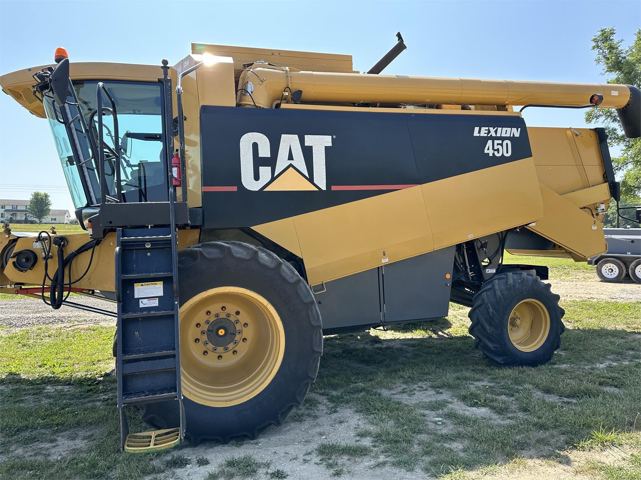 Main image Caterpillar LEXION 450 