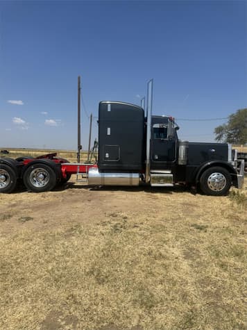 Main image Peterbilt 379EXHD