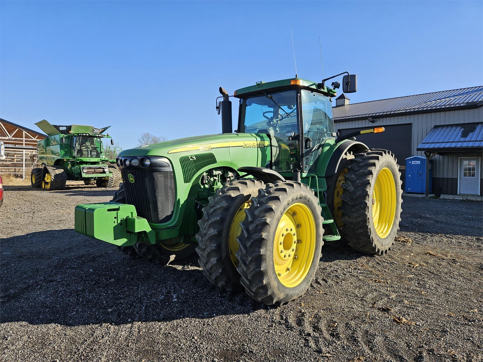Main image John Deere 8520