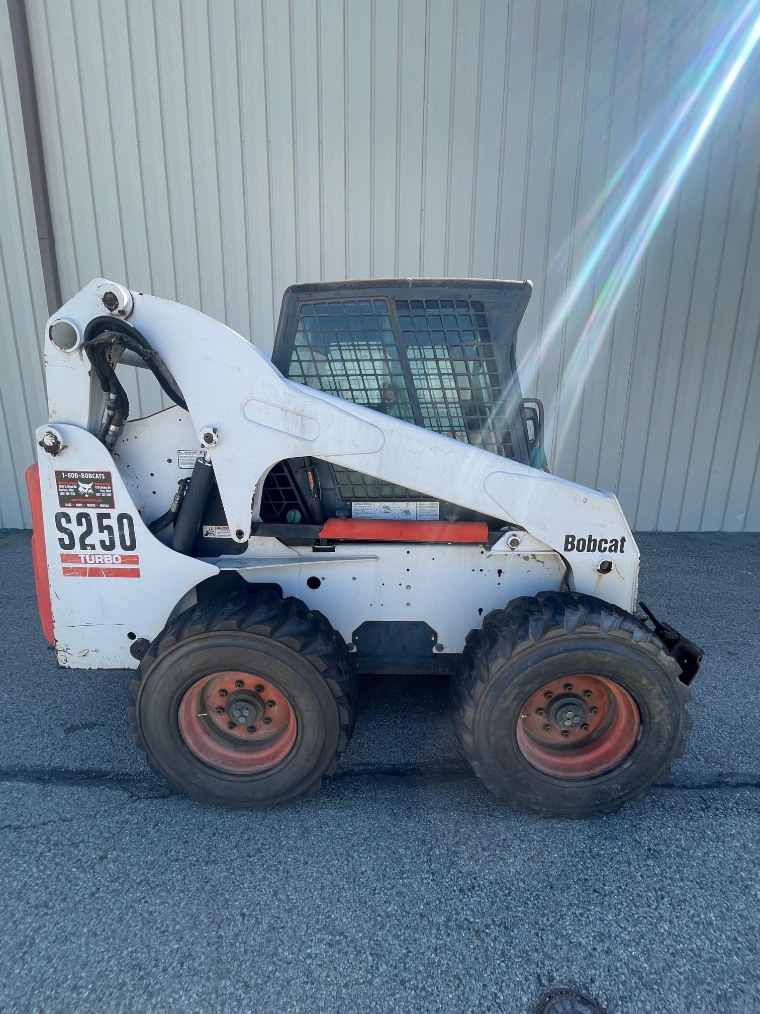 Main image Bobcat S250