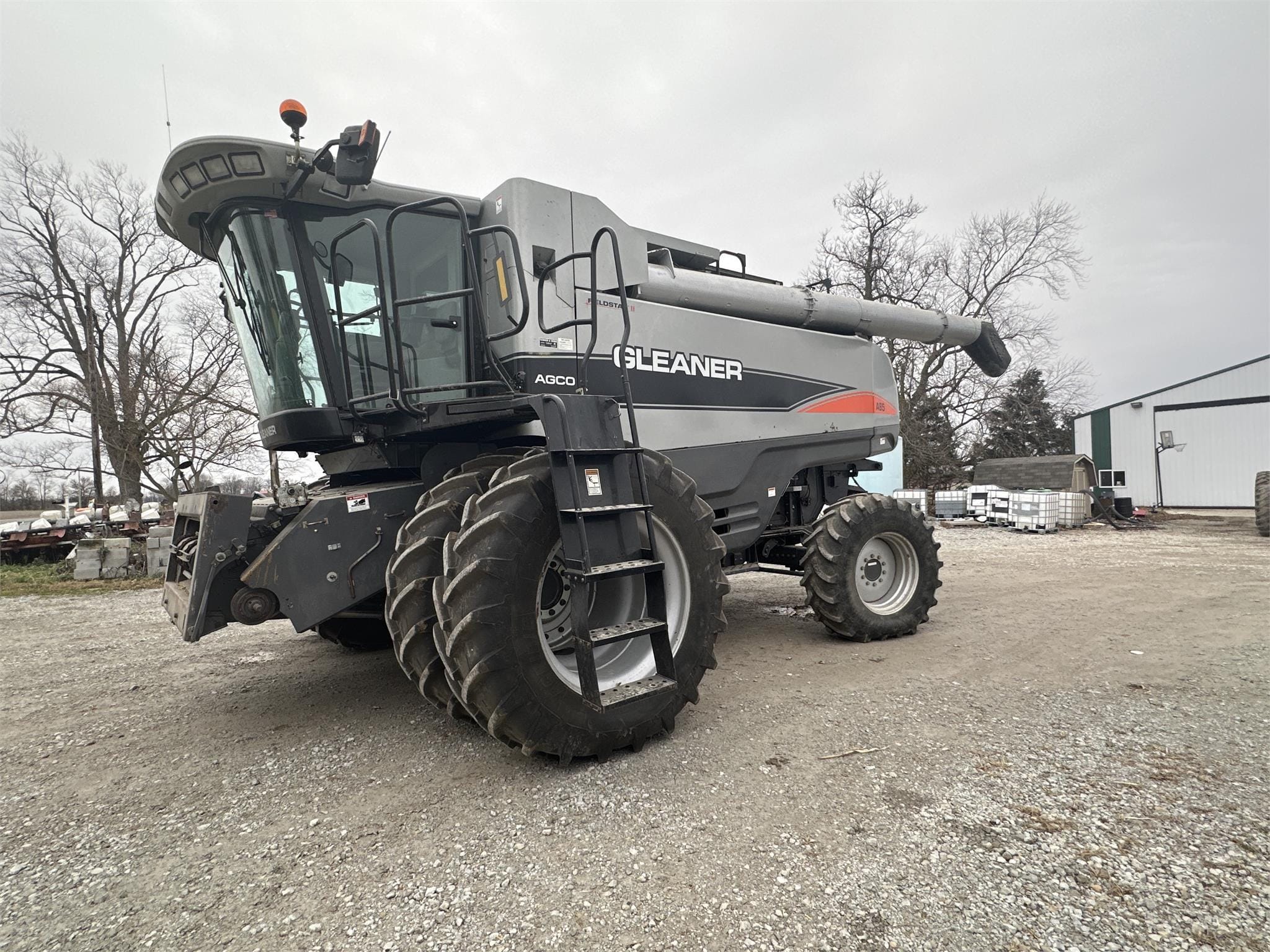 Main image Gleaner A85