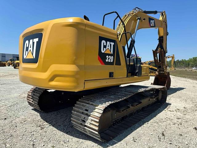 Image of Caterpillar 320 equipment image 4