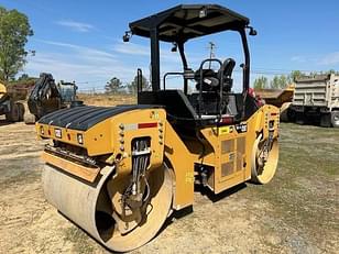 Main image Caterpillar CB44B