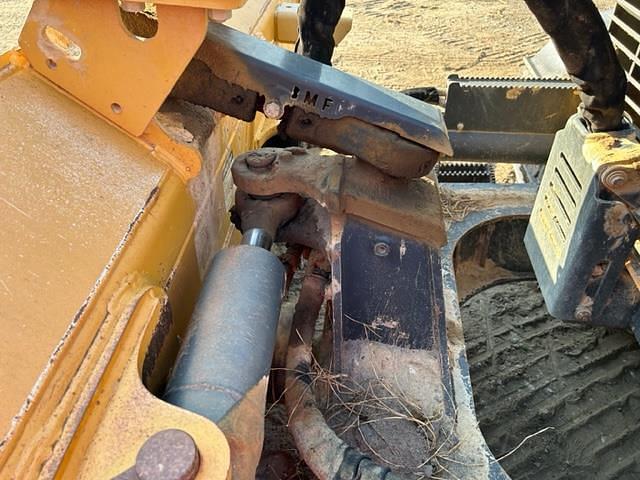 Thumbnail image John Deere 700K 35