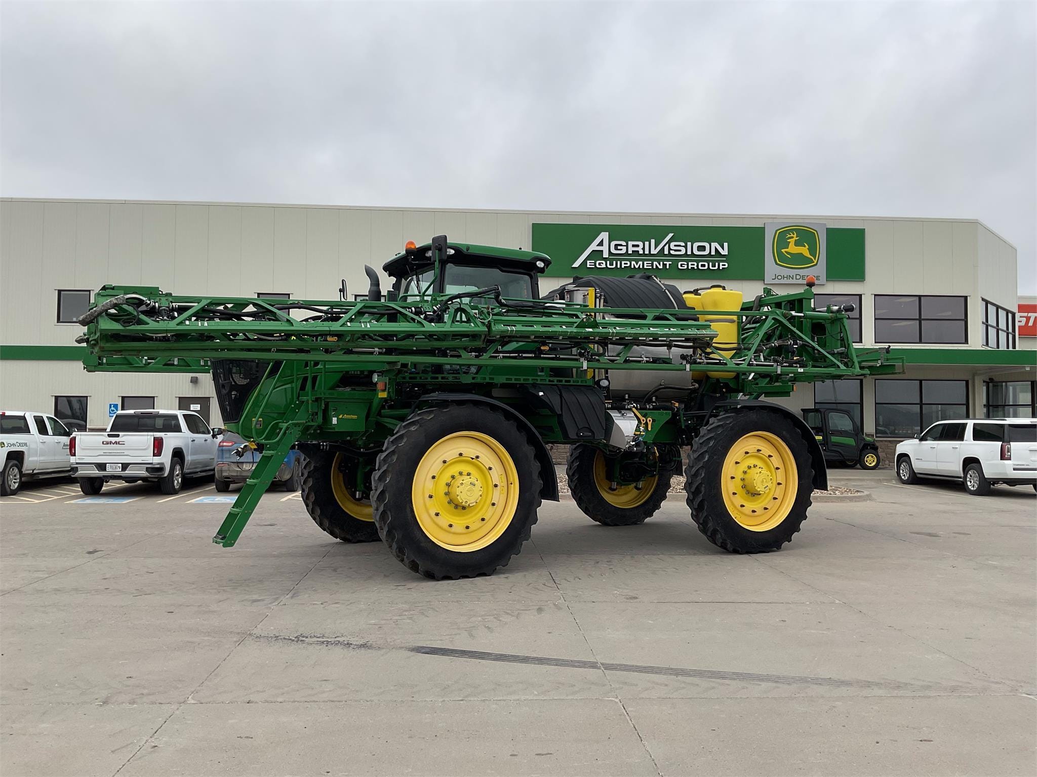 Main image John Deere R4045