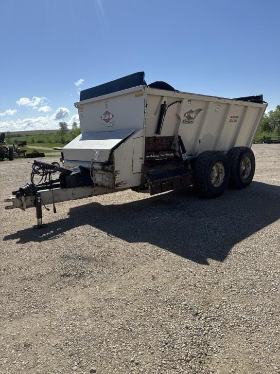 Main image Kuhn Knight SLC132
