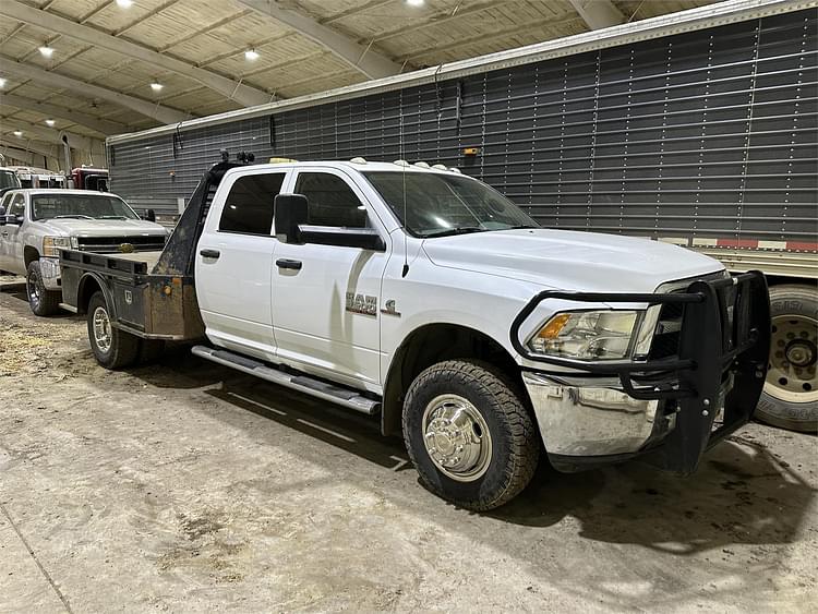 2016 Dodge Ram 3500HD Equipment Image0
