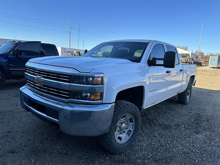 2018 Chevrolet 2500 Equipment Image0