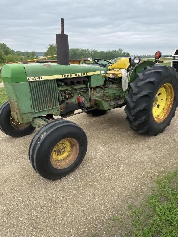 SOLD - 1977 John Deere 2440 Lot No. 234235905 Tractors with 5,614 Hrs ...