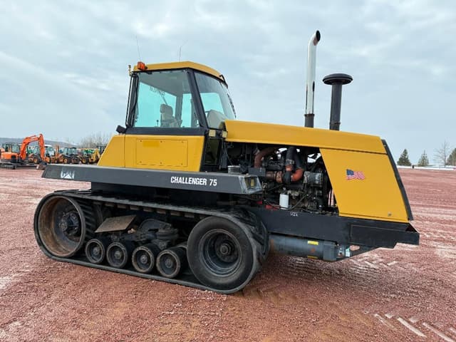 Image of Challenger 75 equipment image 2