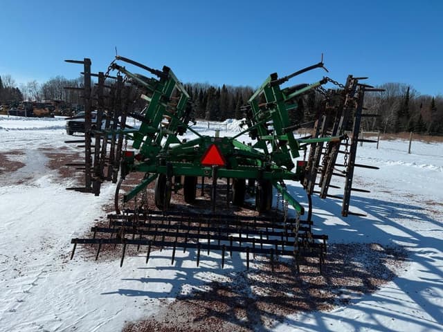 Image of John Deere 726 equipment image 4