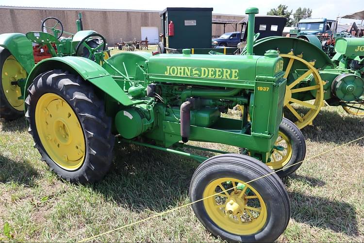1937 John Deere BR Equipment Image0