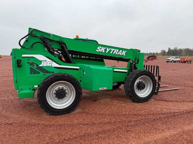 Image of Skytrak 6036 equipment image 3