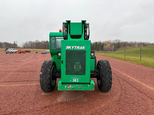 Image of Skytrak 6036 equipment image 4