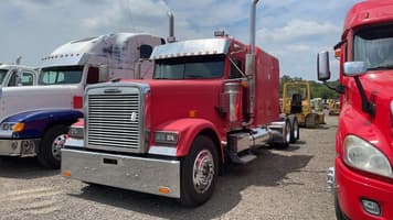 Main image Freightliner Classic