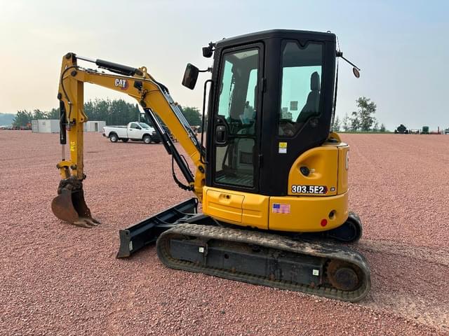 Image of Caterpillar 303.5E CR equipment image 4