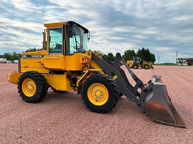 Image of Volvo L50C equipment image 2