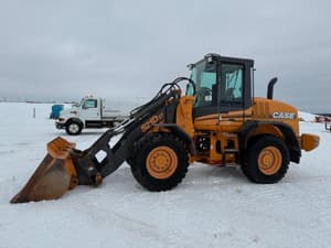 2002 Case 521DXT Image