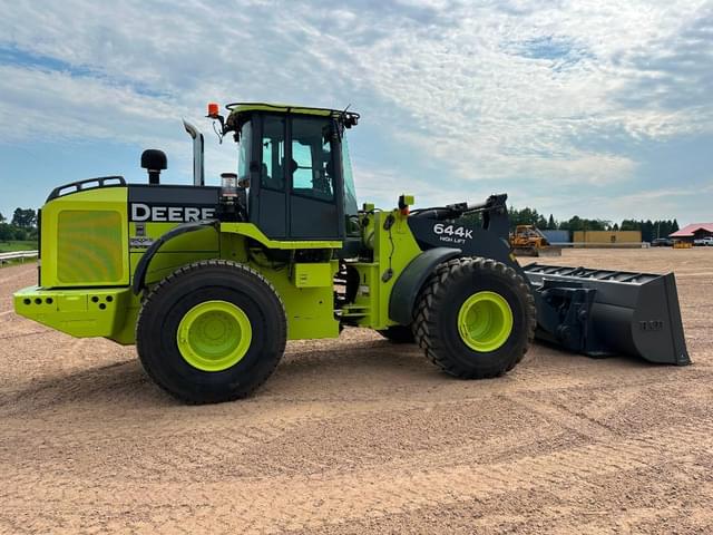 Image of John Deere 644K equipment image 3