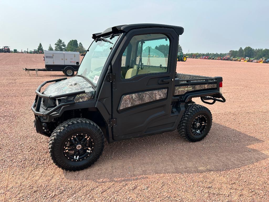 Image of John Deere XUV 835R Primary image