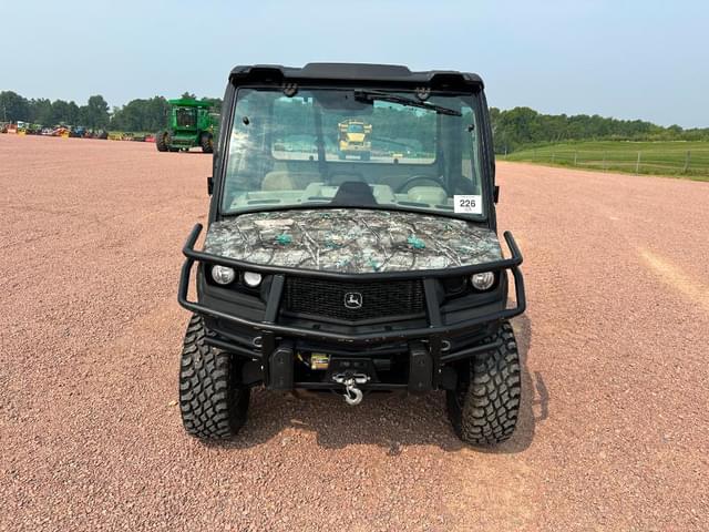 Image of John Deere XUV 835R equipment image 1