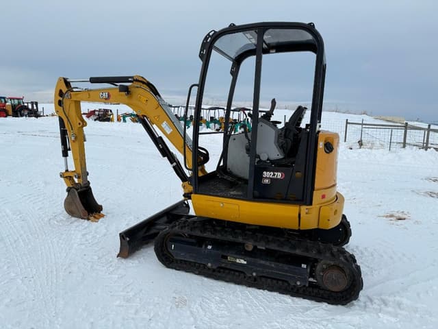 Image of Caterpillar 302.7D CR equipment image 4