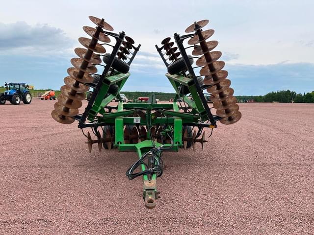 Image of John Deere 630 equipment image 1