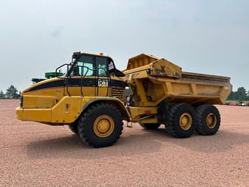 Main image Caterpillar 730