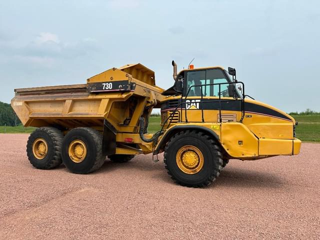 Image of Caterpillar 730 equipment image 2