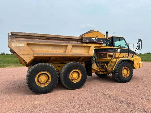 Image of Caterpillar 730 equipment image 3