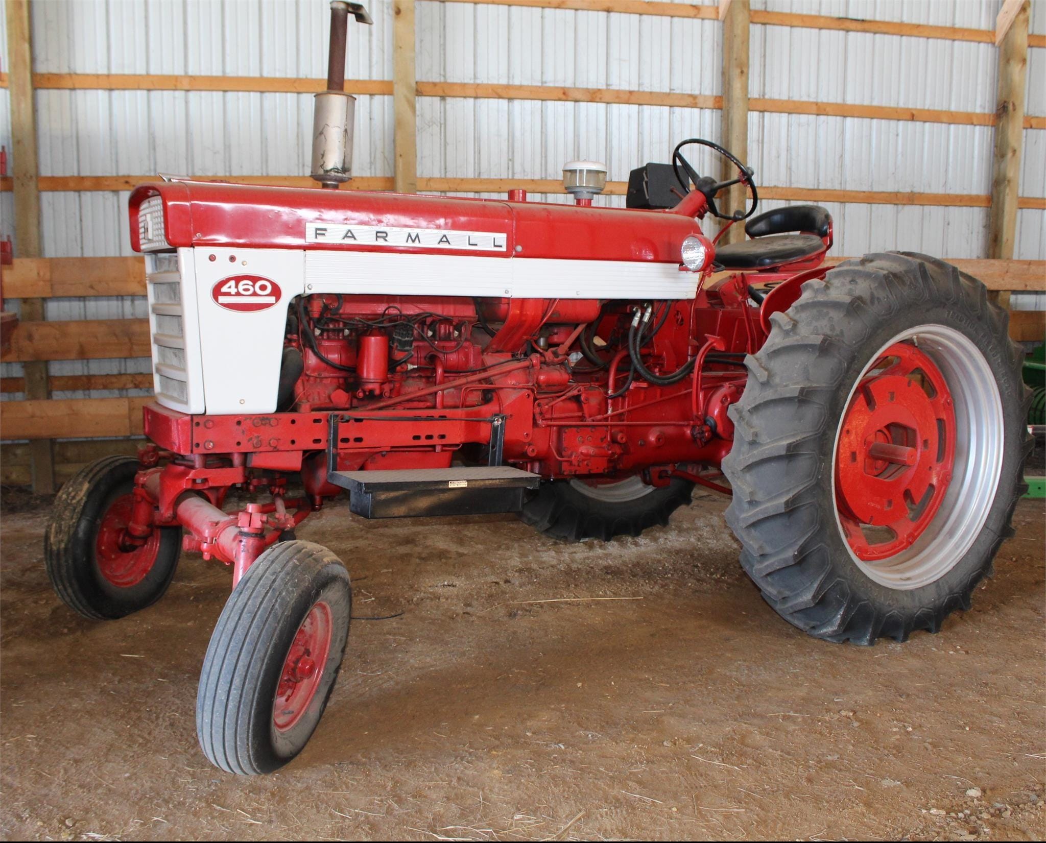 Main image International Harvester 460