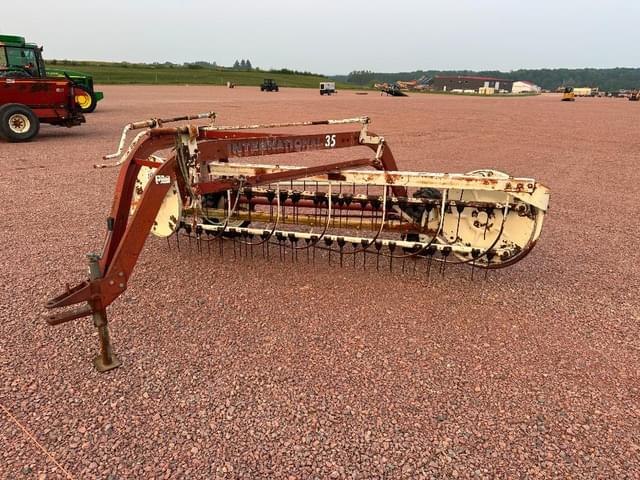 Image of International Harvester 35 equipment image 1