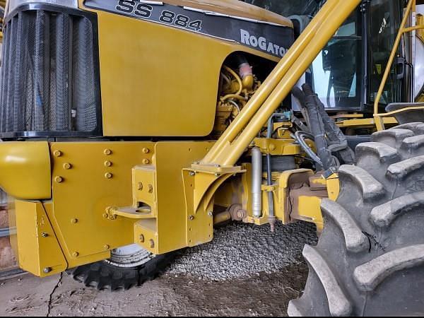 Main image Ag-Chem RoGator SS884 41