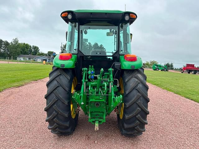 Image of John Deere 6115D equipment image 4