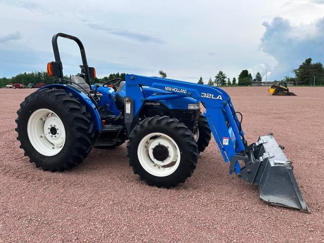 Image of New Holland TN65 equipment image 2