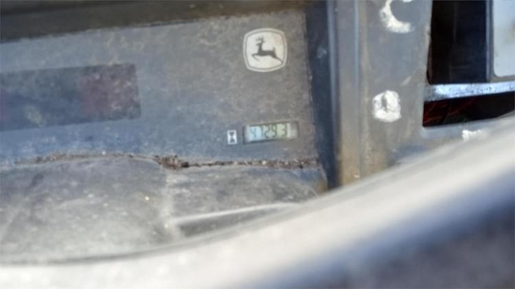 Main image John Deere Gator HPX 17