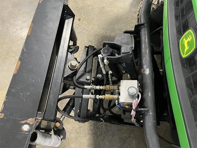 Thumbnail image John Deere Gator HPX 8
