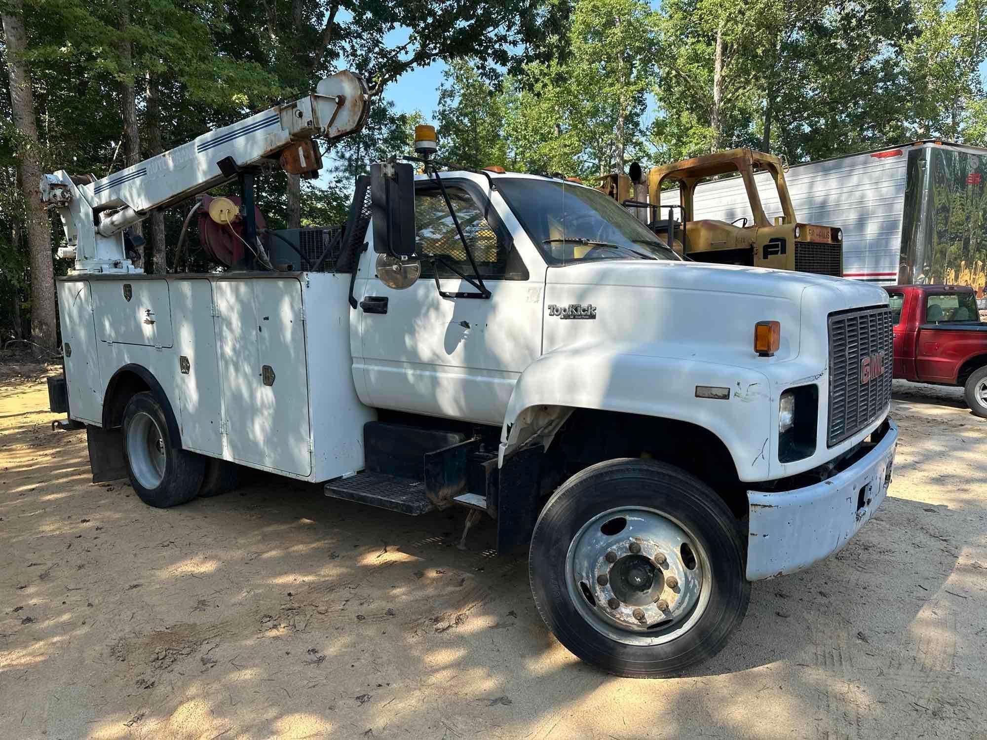 SOLD - 1992 GMC TopKick C6500 Lot No. 226648477 Other Equipment