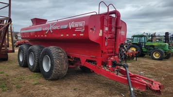 Main image ValMetal Maxx-Trac 7400